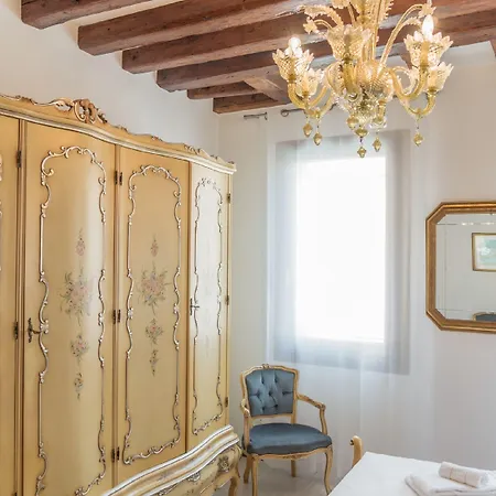 Ca' Dei Miracoli Apartment Venice