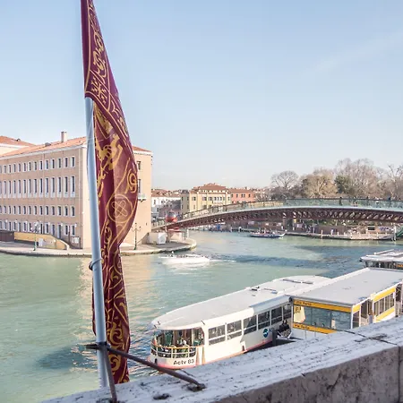 Ca' Dei Miracoli Apartment Venice